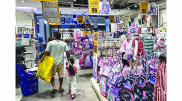 «الحقائب المدرسية».. ارتفاع في الأسعار مع تراجع في الجودة فما الحل؟