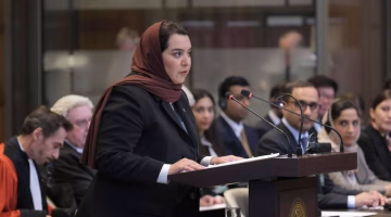 المرأة الإماراتية في التمكين السياسي.. تعرف على مسيرتها الرائدة والتطورات الحالية