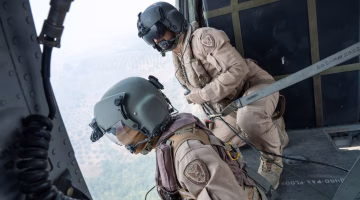 فريق الإنقاذ الإماراتي يواصل جهود إخماد حرائق الغابات في ألبانيا يبذل المزيد من الدعم